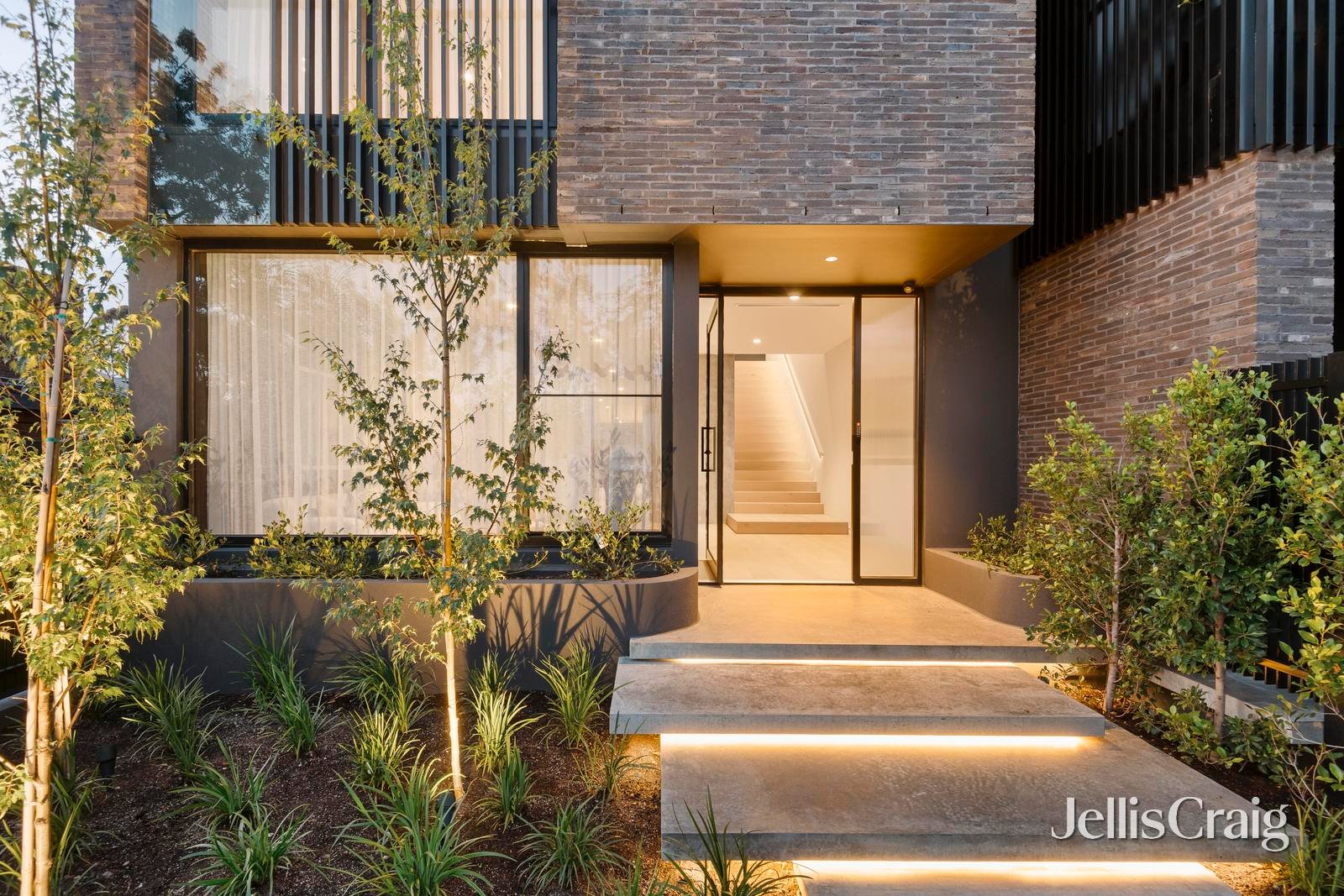 10b Lucas Street, Brighton East image 2