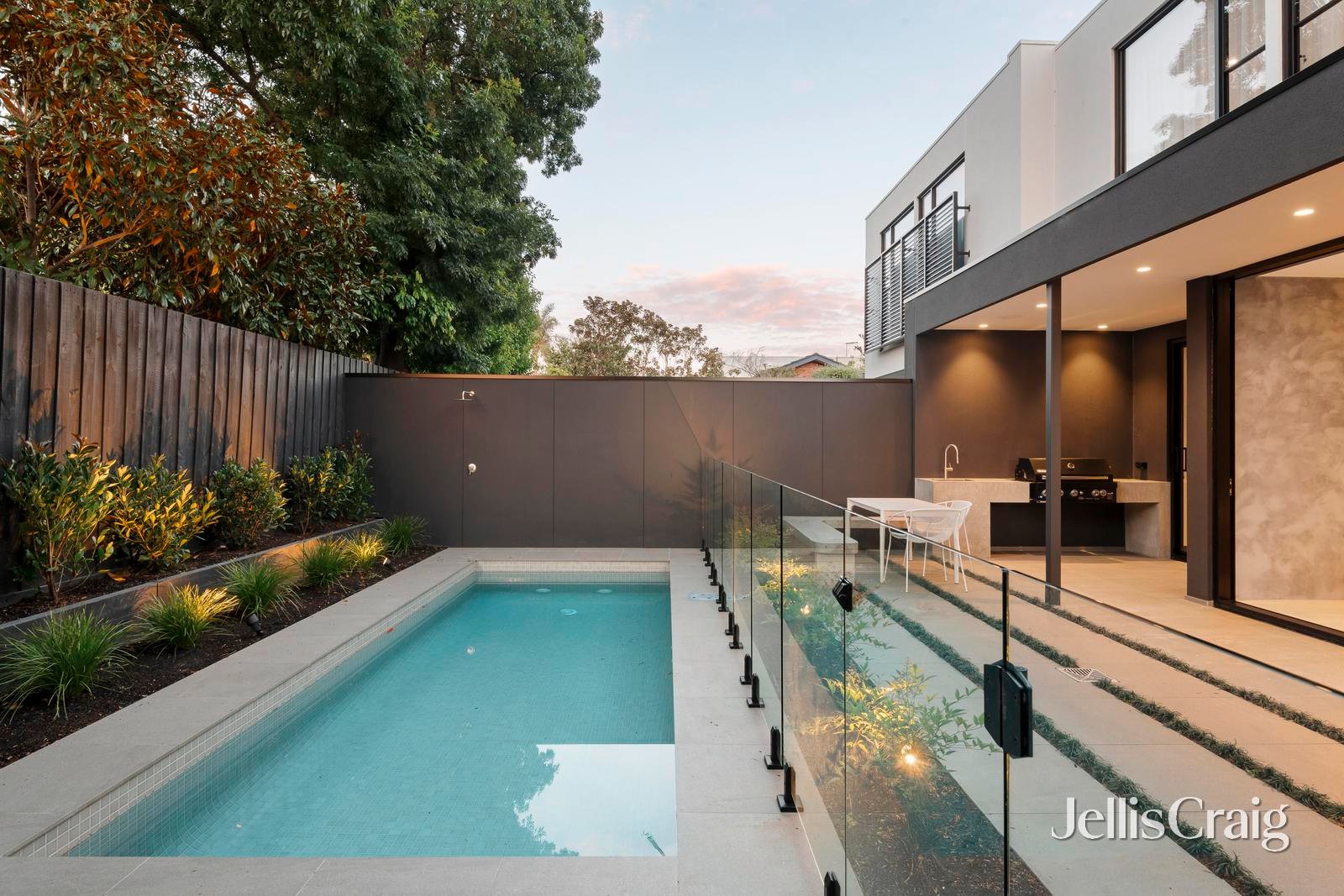 10b Lucas Street, Brighton East image 4