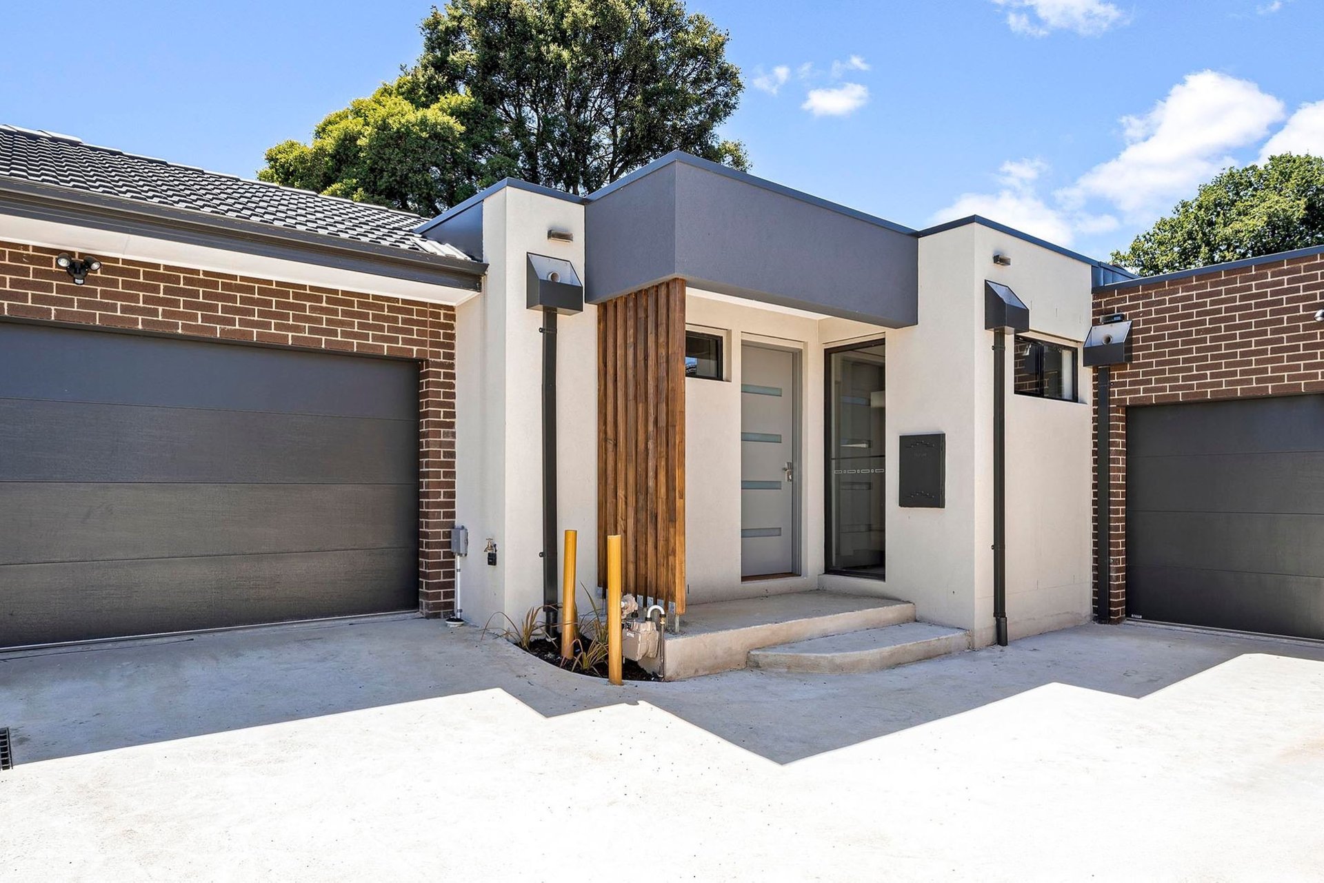 10B MacMillan Street, Mooroolbark image 1