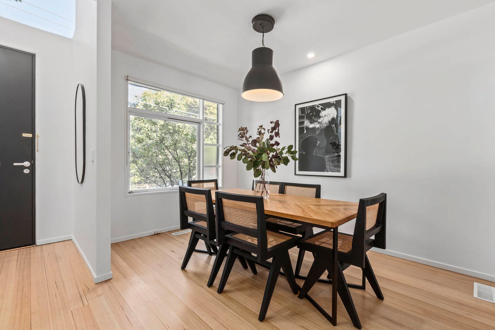 Property Gallery Thumbnail 3