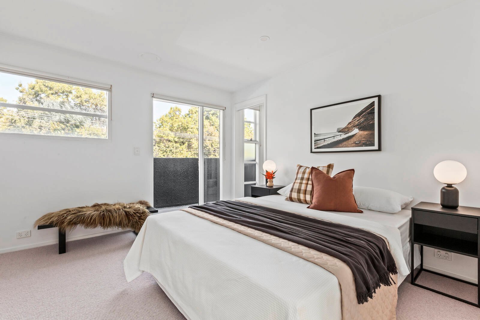 Property Gallery Thumbnail 6