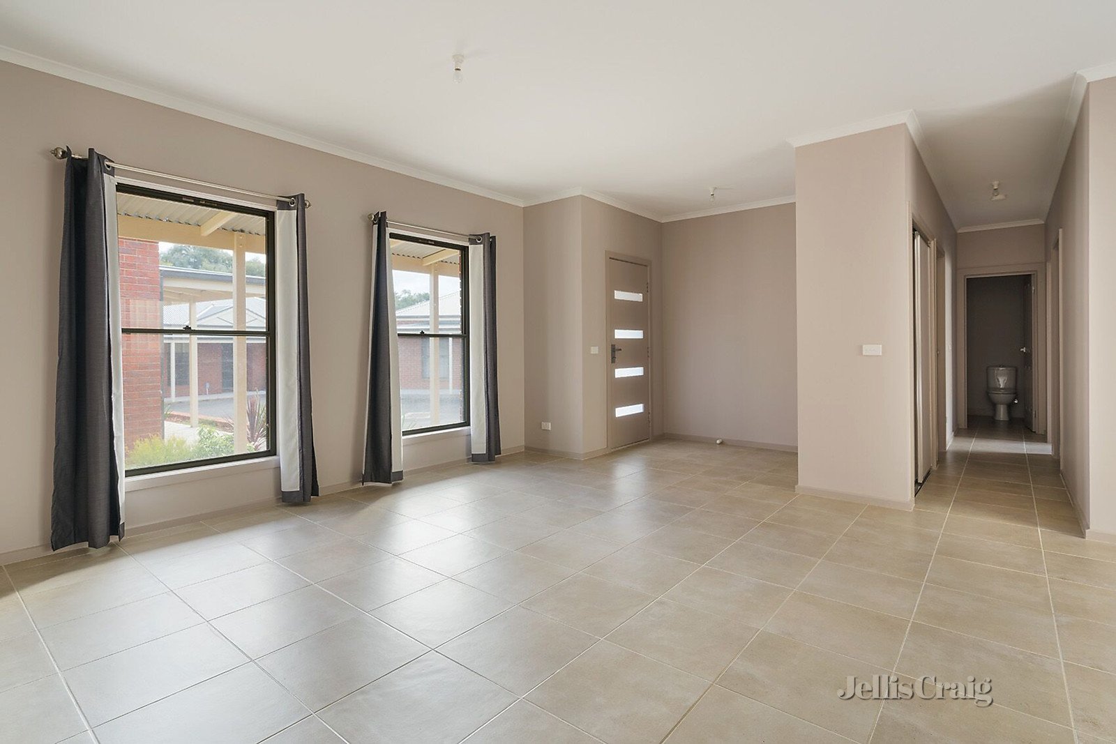 10D Moscript Street, Campbells Creek image 9