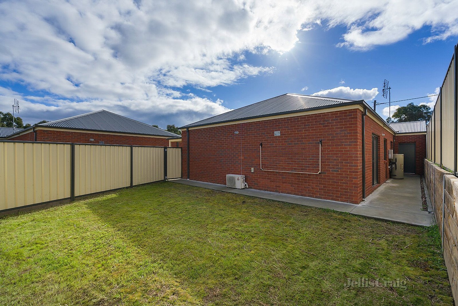 10D Moscript Street, Campbells Creek image 10