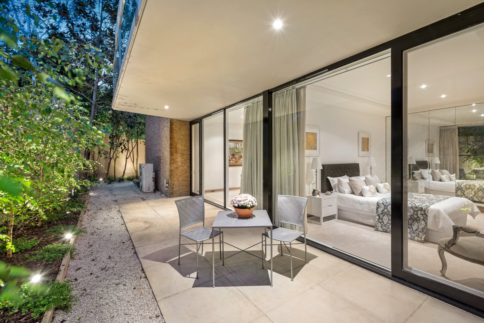 1/1-3 Robertson Street, Toorak image 2