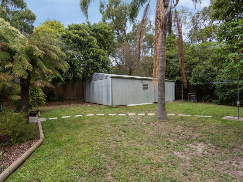 11 Aileen Avenue, Montrose image 15