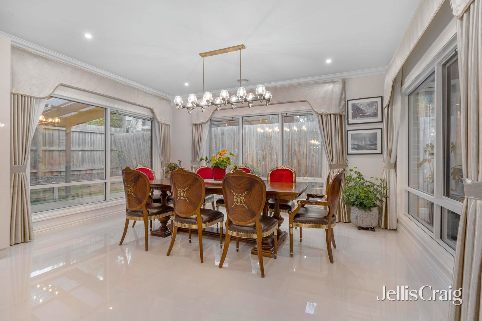 11 Aitchison Court, Glen Waverley image 4