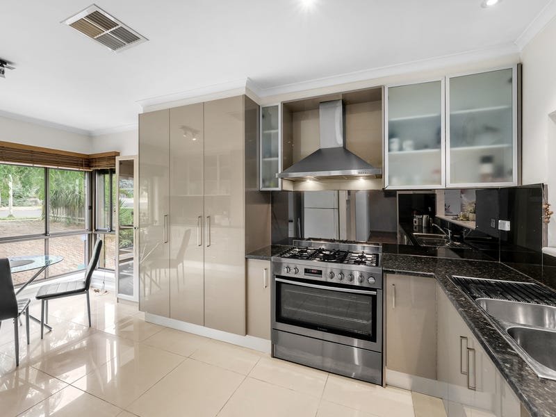 Property Gallery Thumbnail 3