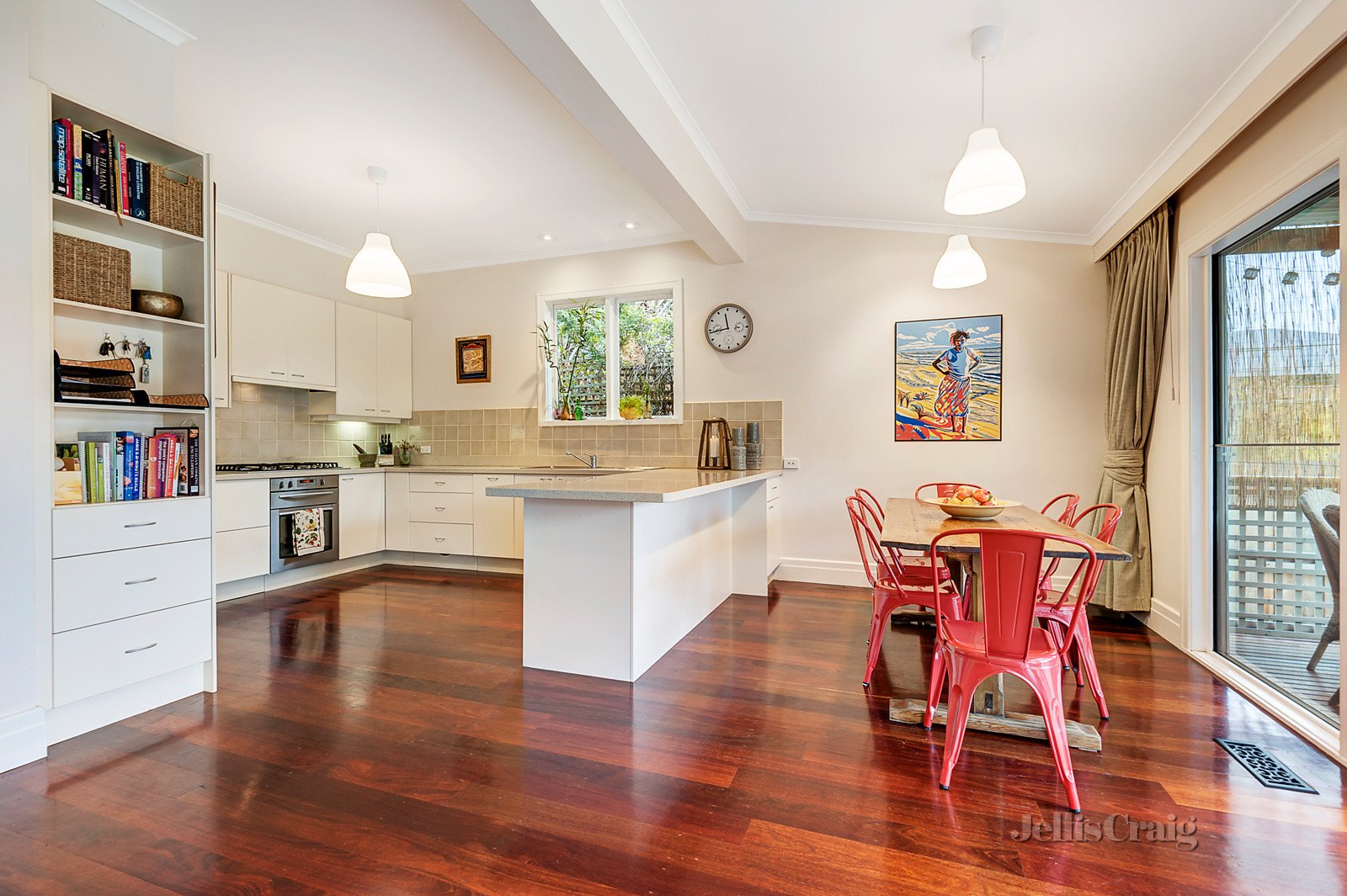 11 Amiens Street, Surrey Hills image 4