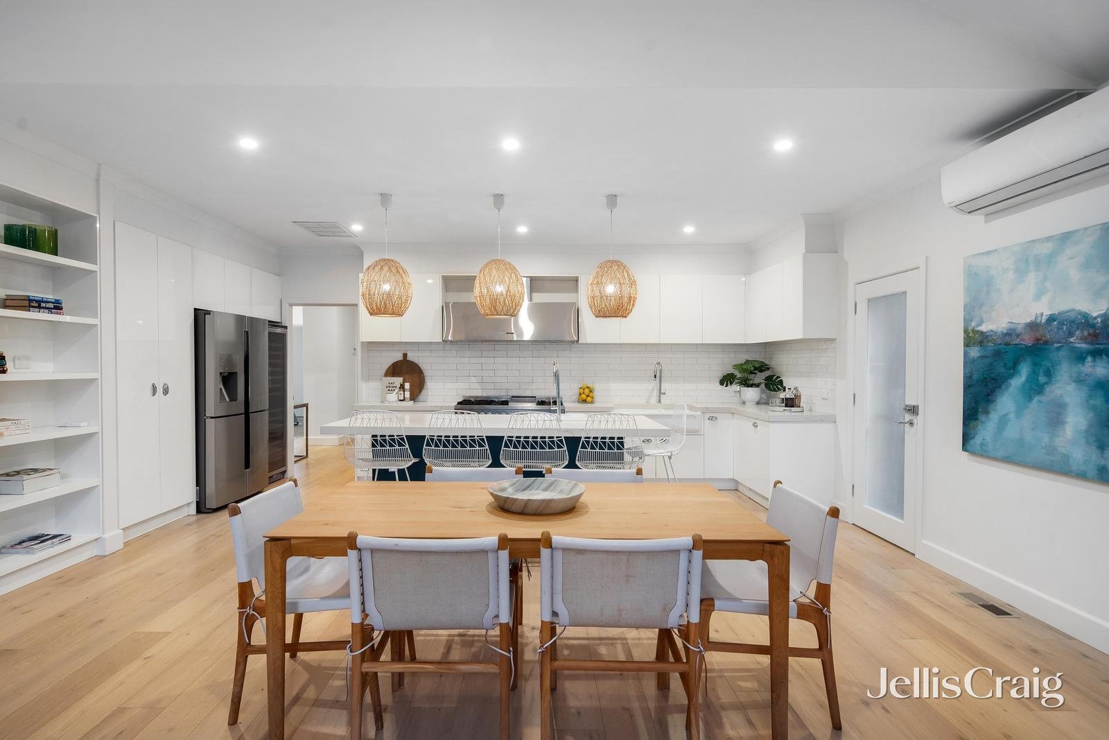 11 Arden Court, Kew East image 3