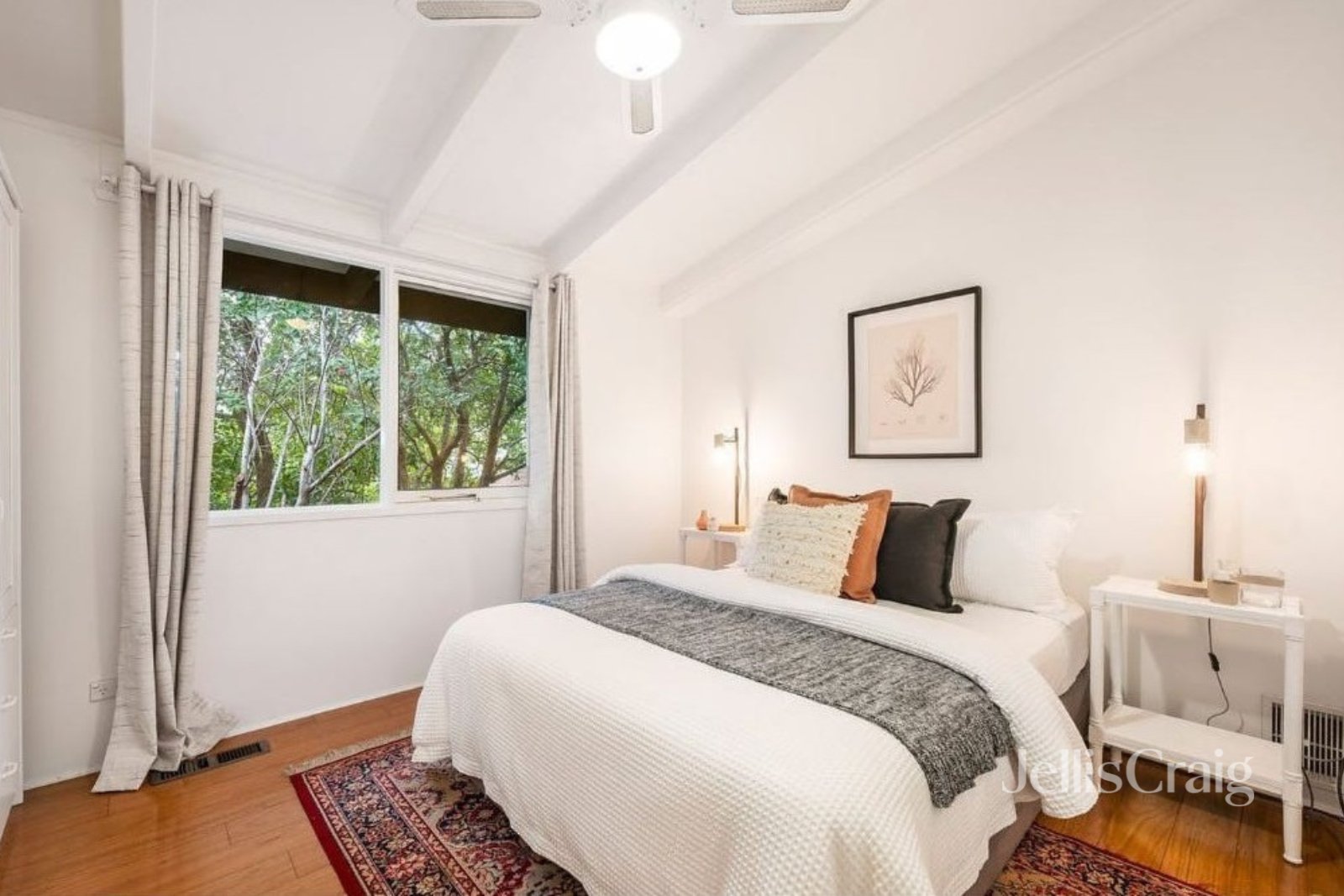 11 Arthur Street, Briar&nbsp;Hill image 4