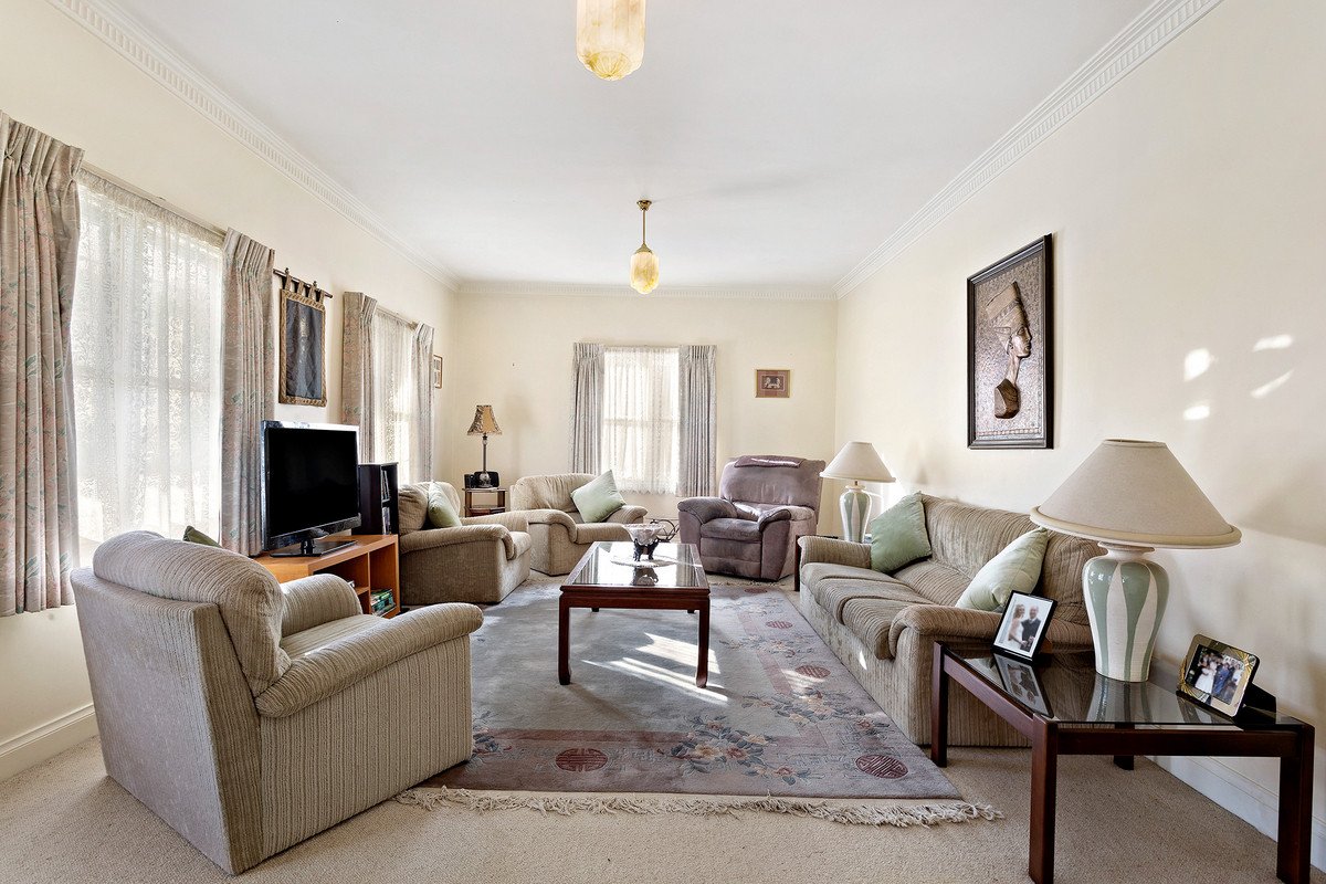 11 Ashley Street, Box Hill North image 3