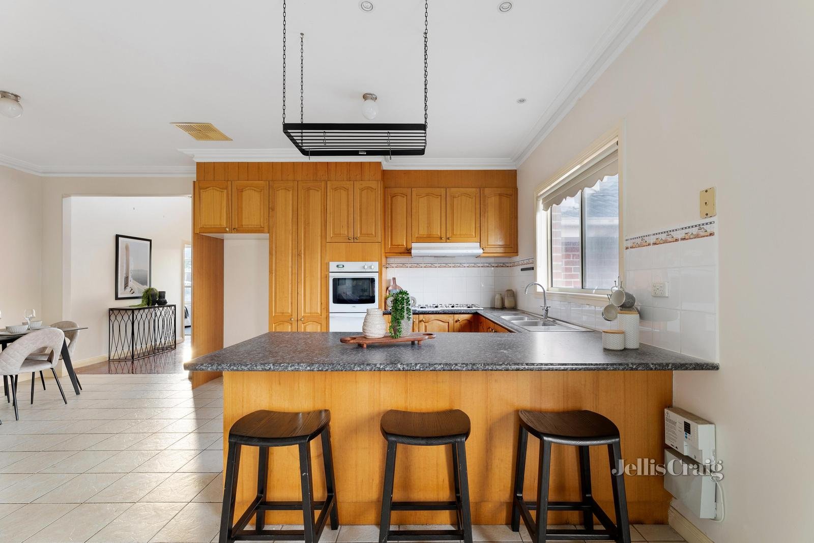 11 Avion Rise, South Morang image 5