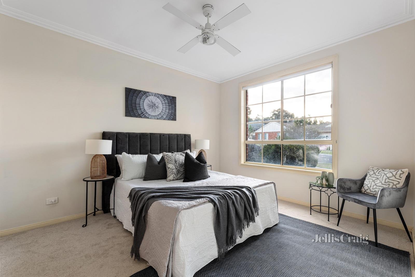 11 Avion Rise, South Morang image 8
