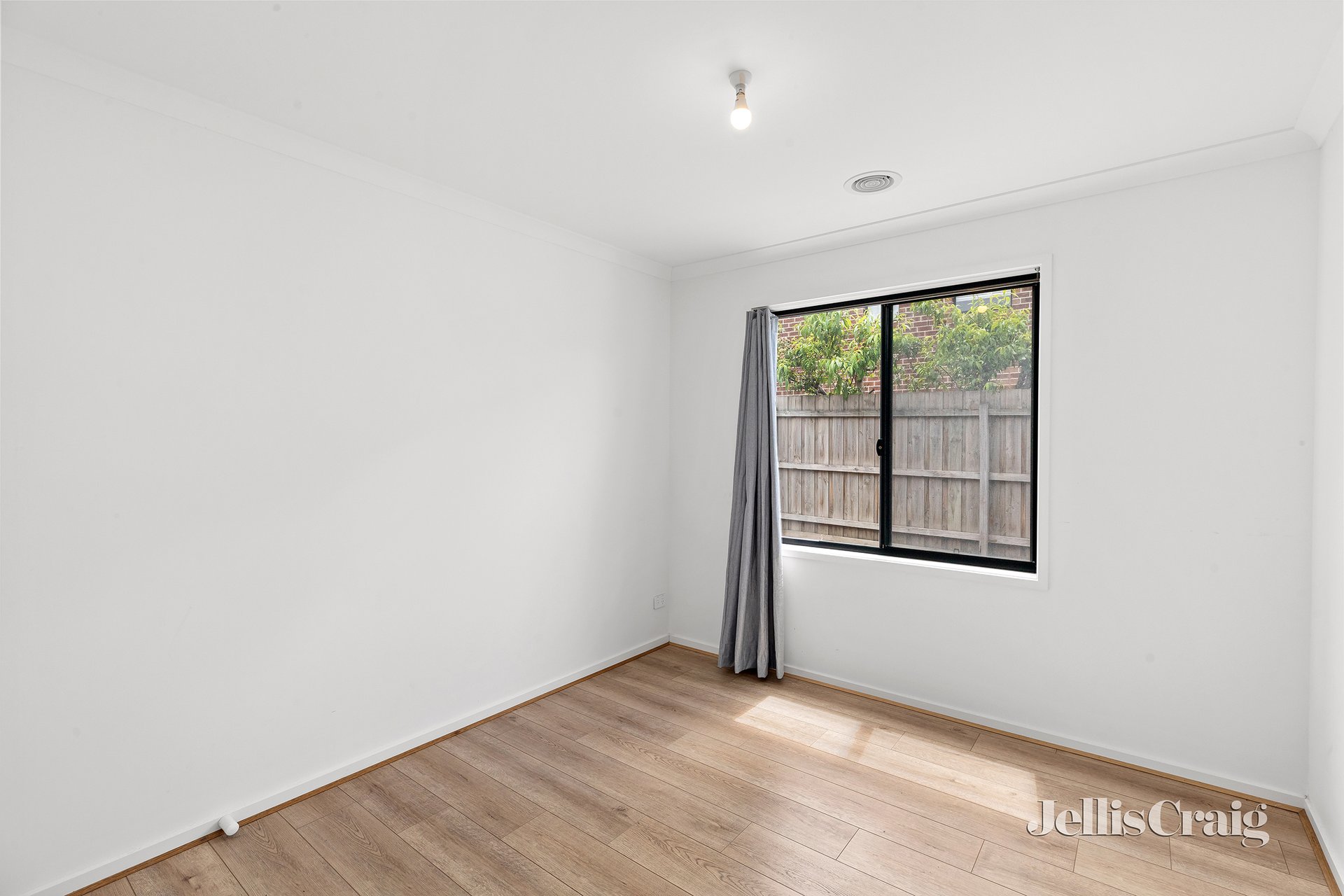 11 Ayton Street, Ivanhoe image 8