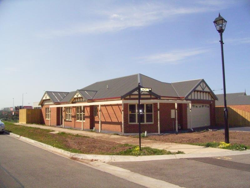 11 Bailey Street, Belmont image 1