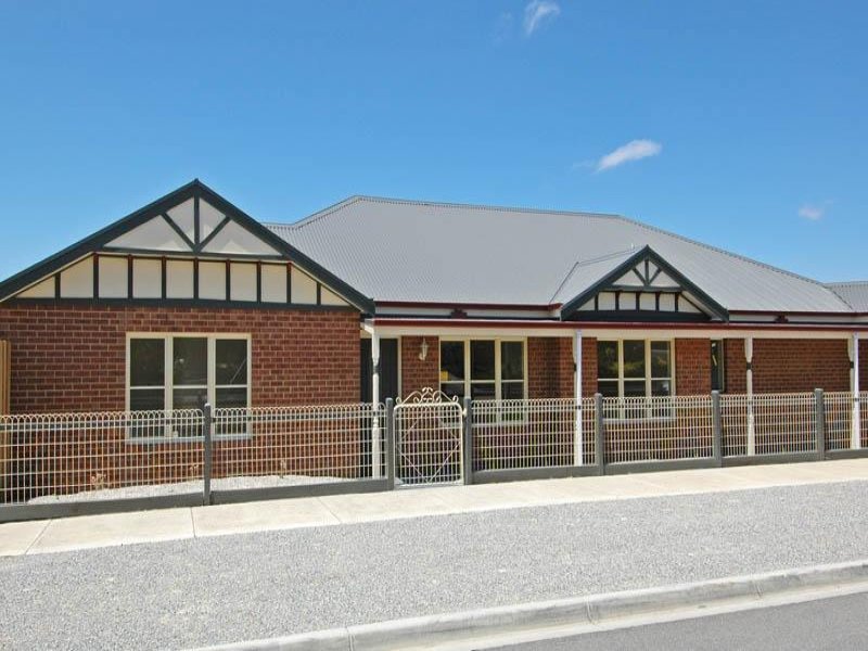 11 Bailey Street, Belmont image 3