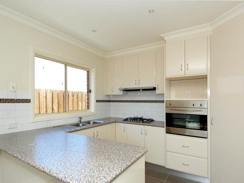 11 Bailey Street, Belmont image 4