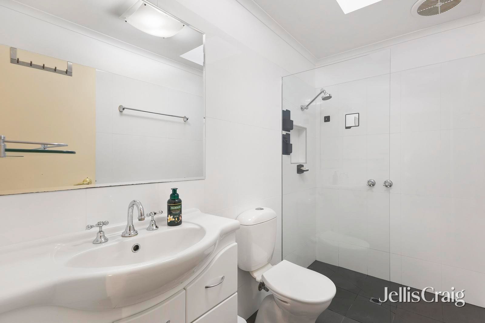 11 Ballantyne Crescent, Kilsyth image 9