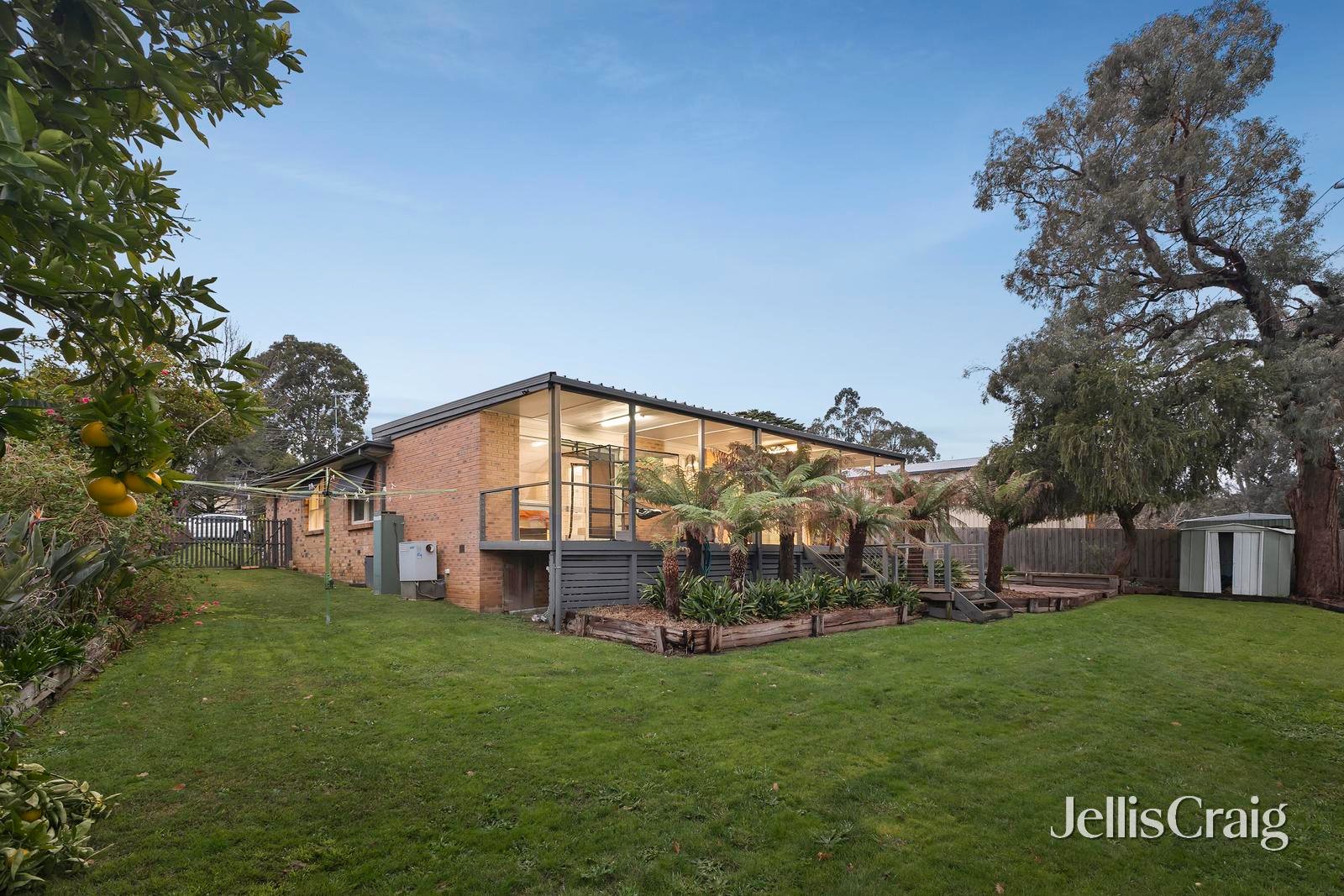 11 Ballantyne Crescent, Kilsyth image 11