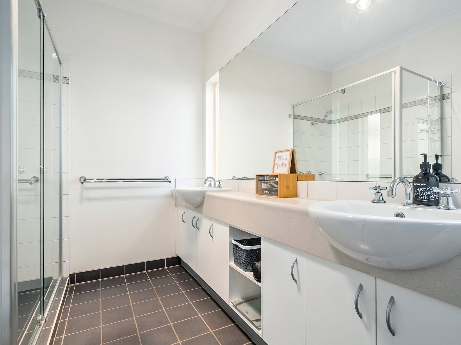 Property Gallery Thumbnail 7