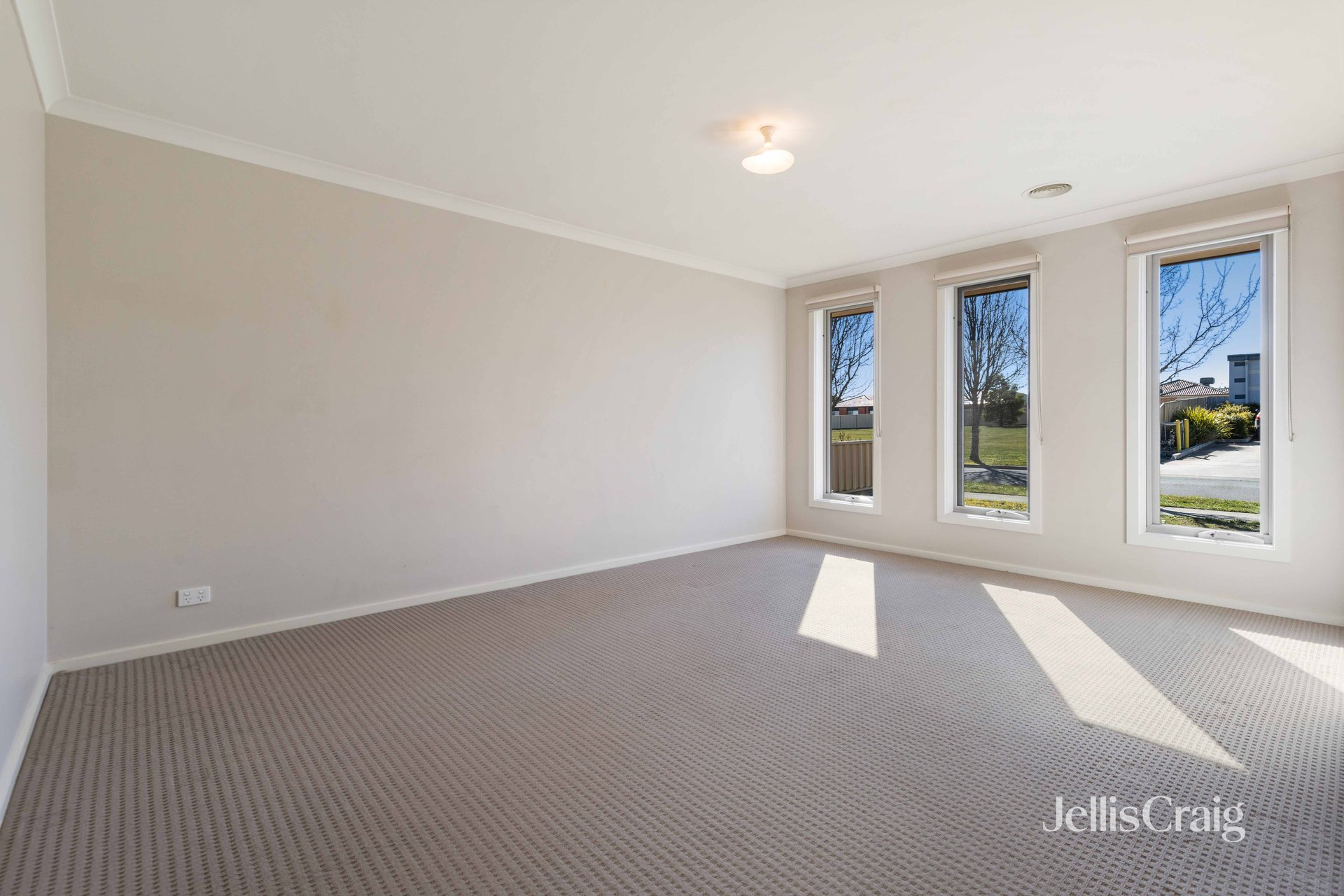 11 Baudinette Drive, Sebastopol image 2