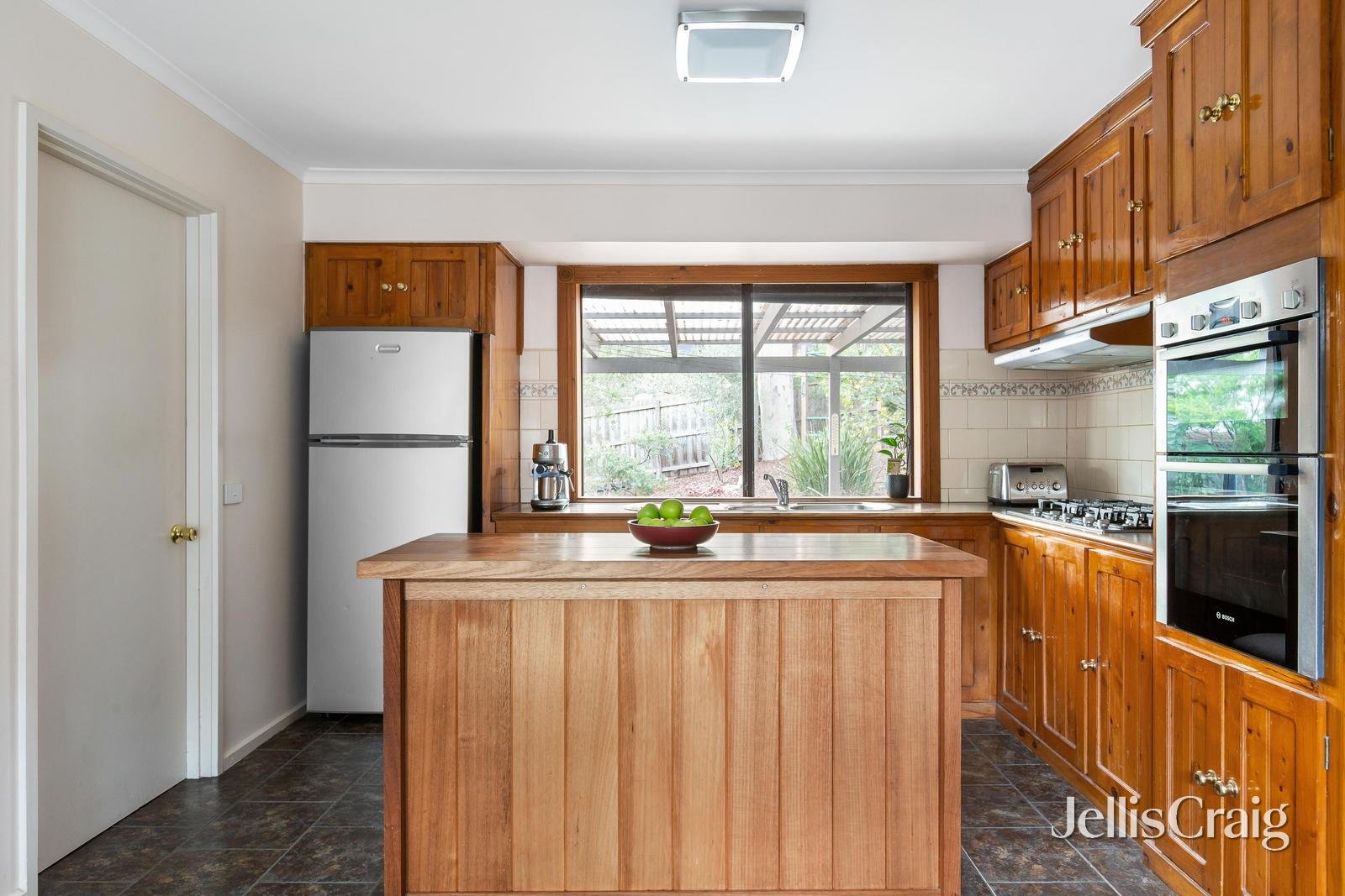 11 Beard Street, Eltham image 3