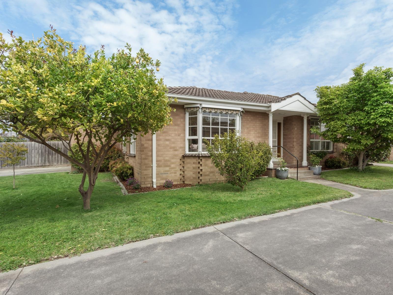 1/1 Belgrave Road, Malvern East image 1