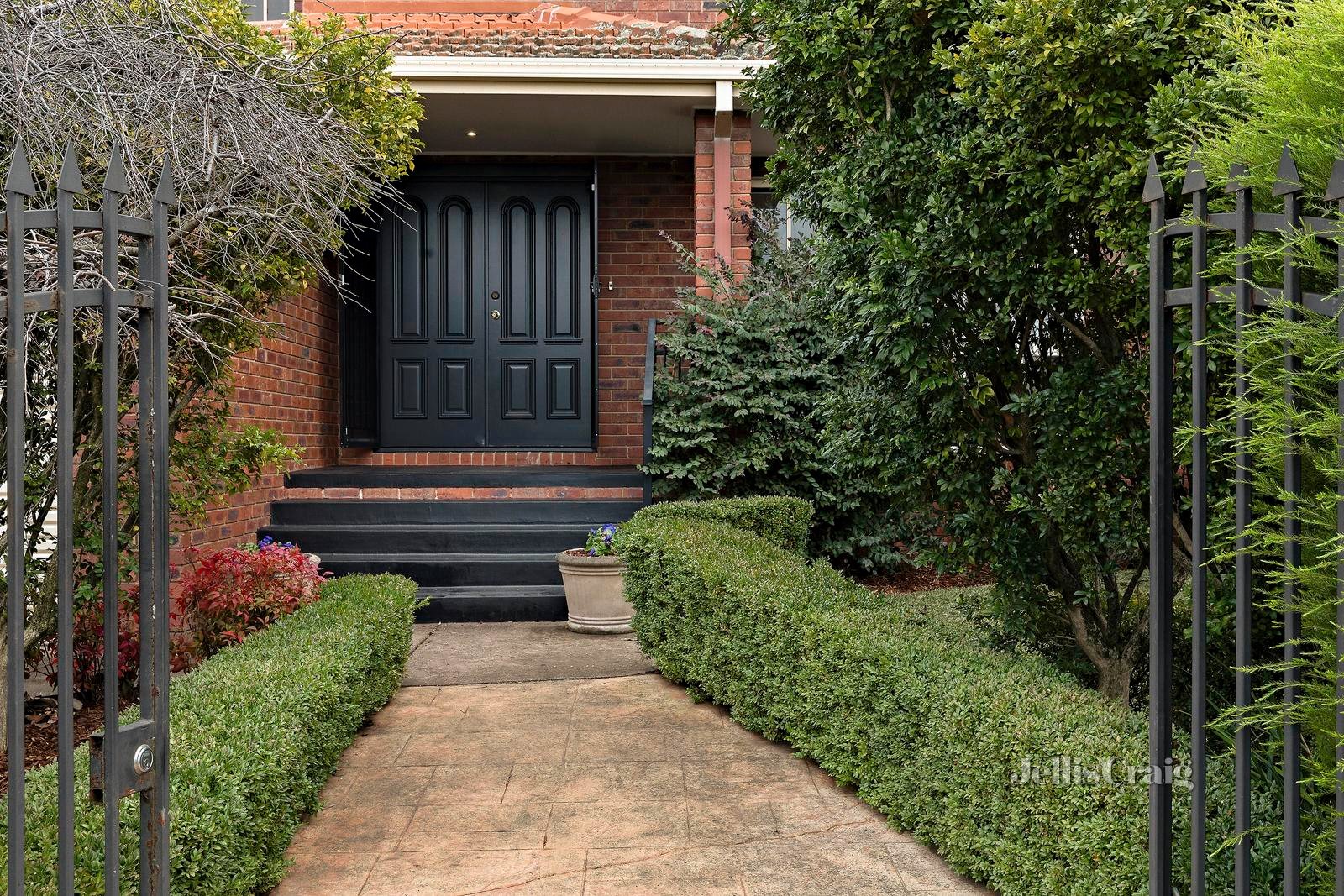 11 Bellarine Street, Preston image 2