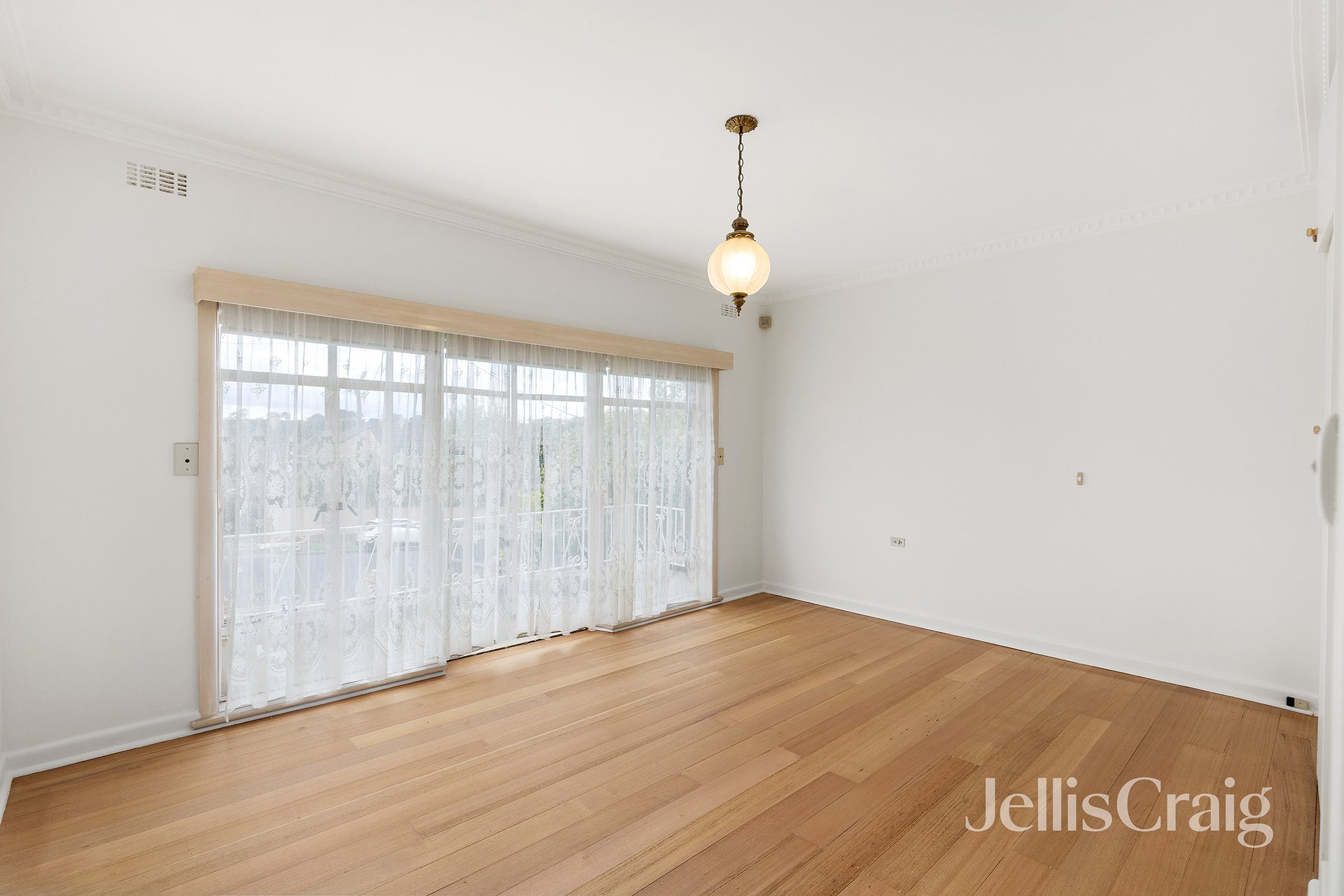 11 Bellevue Avenue, Rosanna image 5