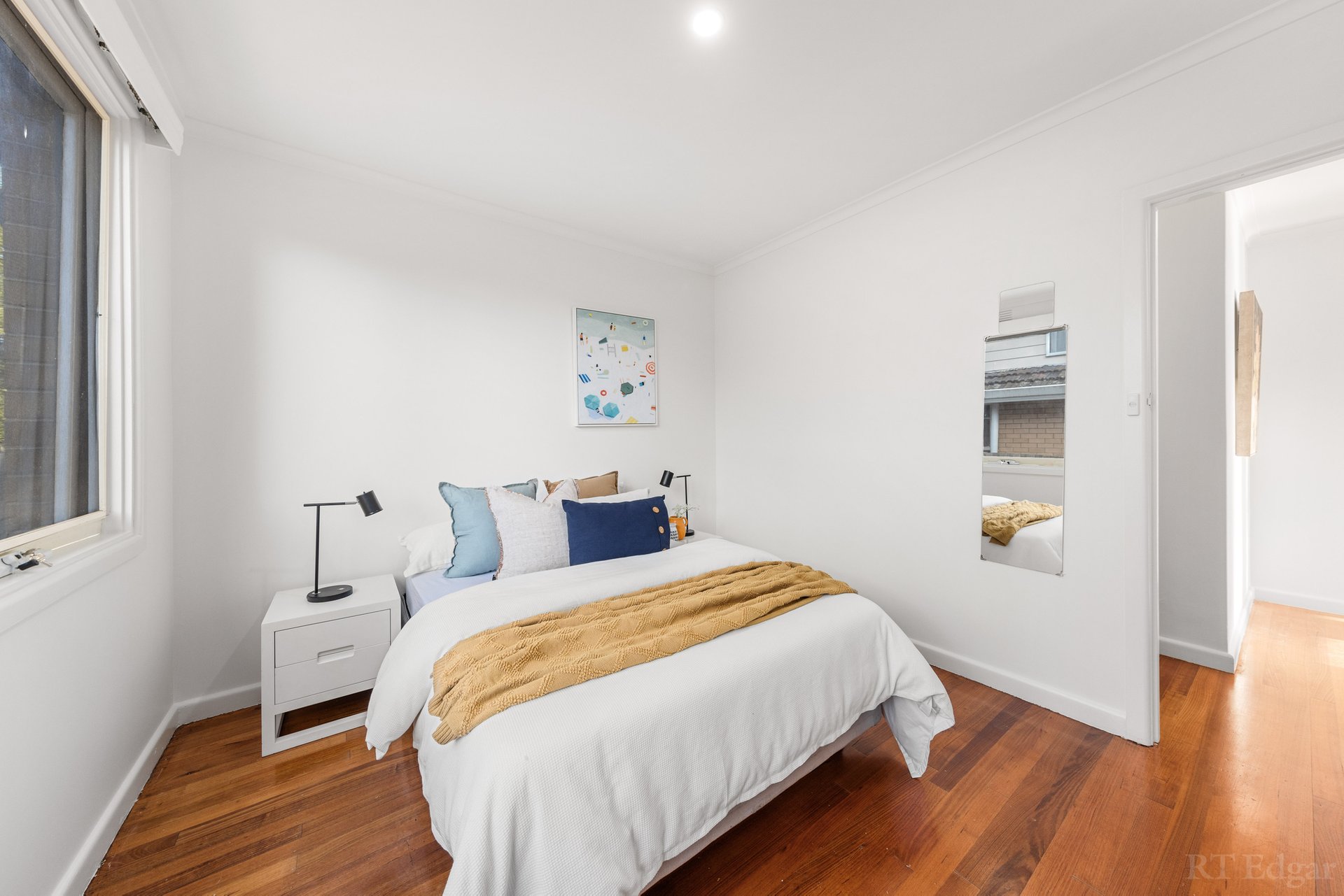 Property Gallery Thumbnail 11