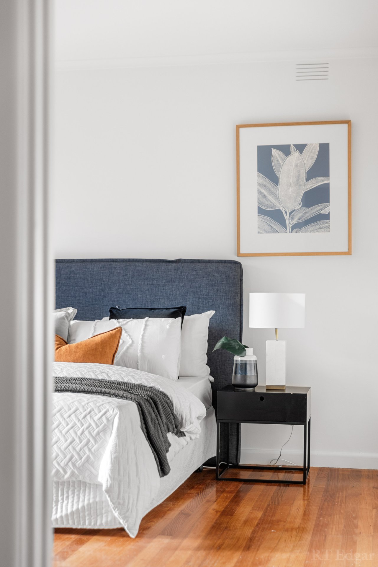 Property Gallery Thumbnail 18