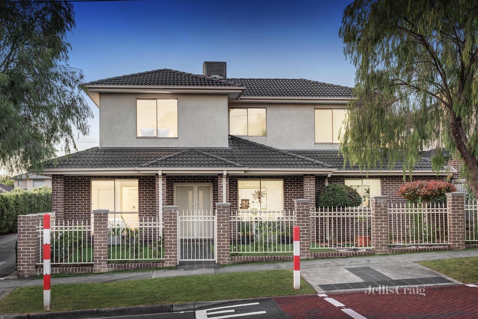 1/1 Beverley Street, Doncaster East image 1