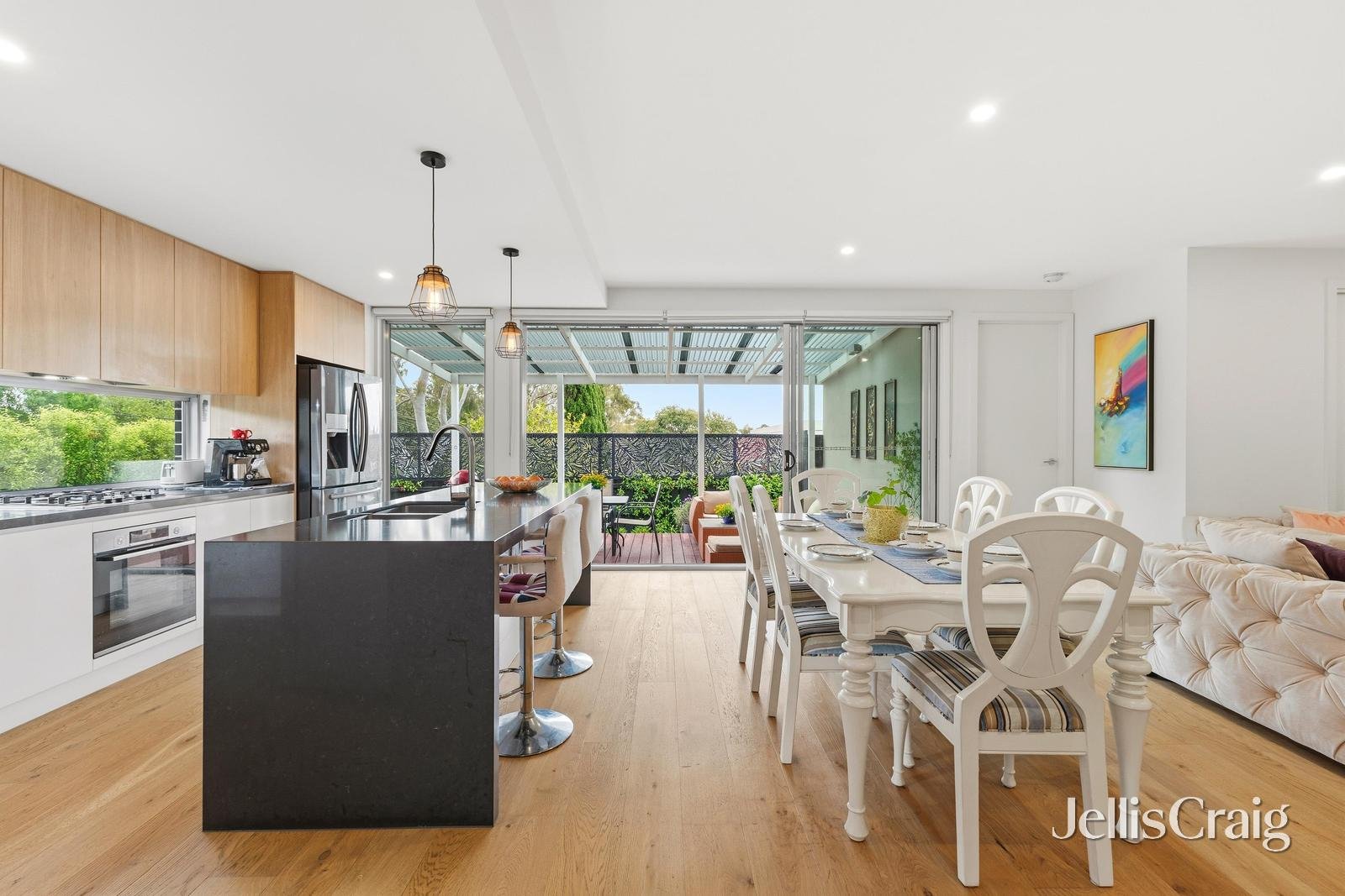 11 Bicton Street, Mount Waverley image 5