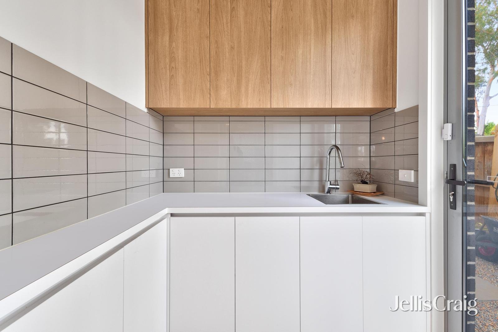 11 Bicton Street, Mount Waverley image 7