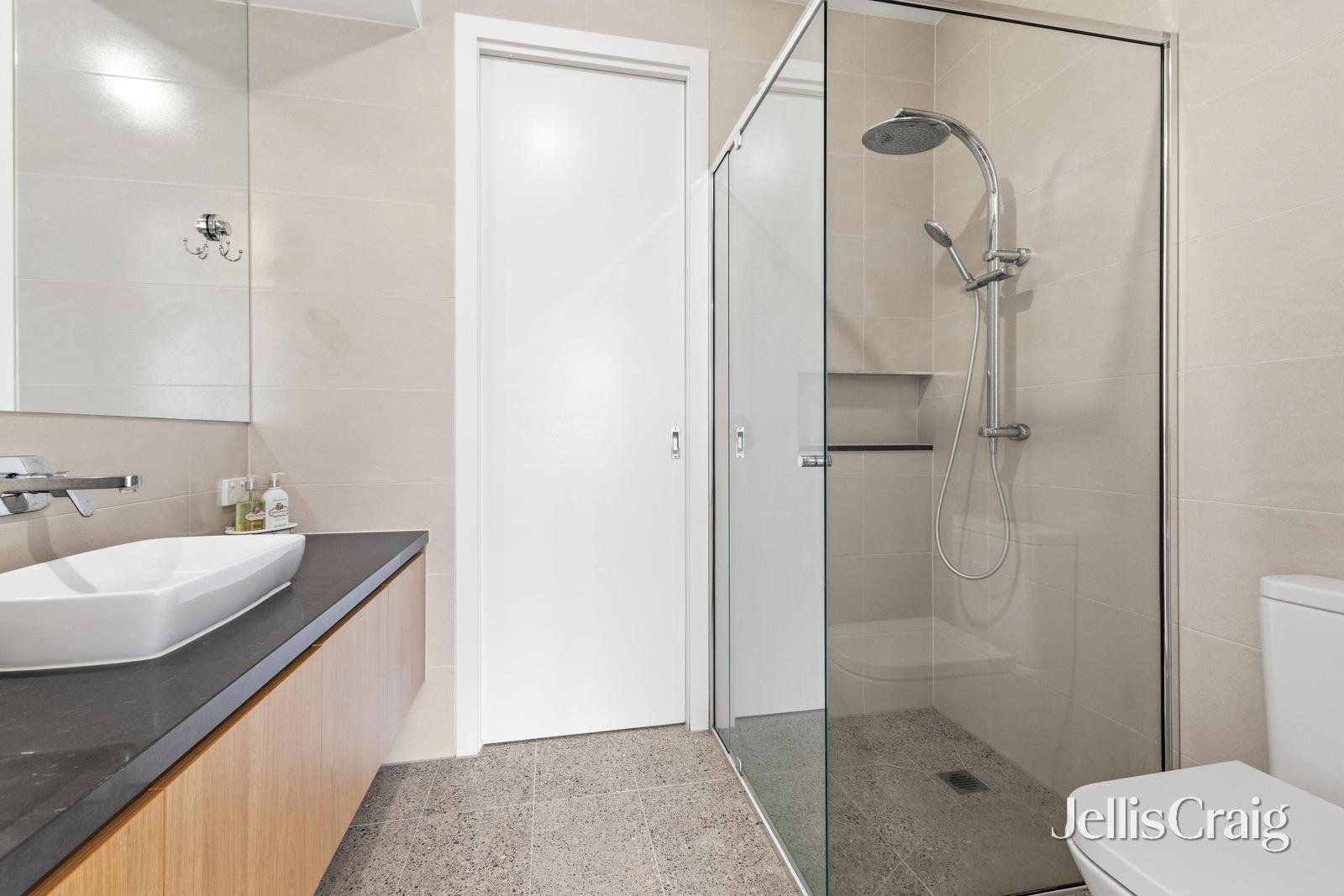 11 Bicton Street, Mount Waverley image 13