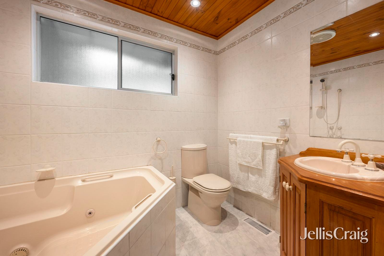 11 Birkenhead Drive, Kilsyth image 9
