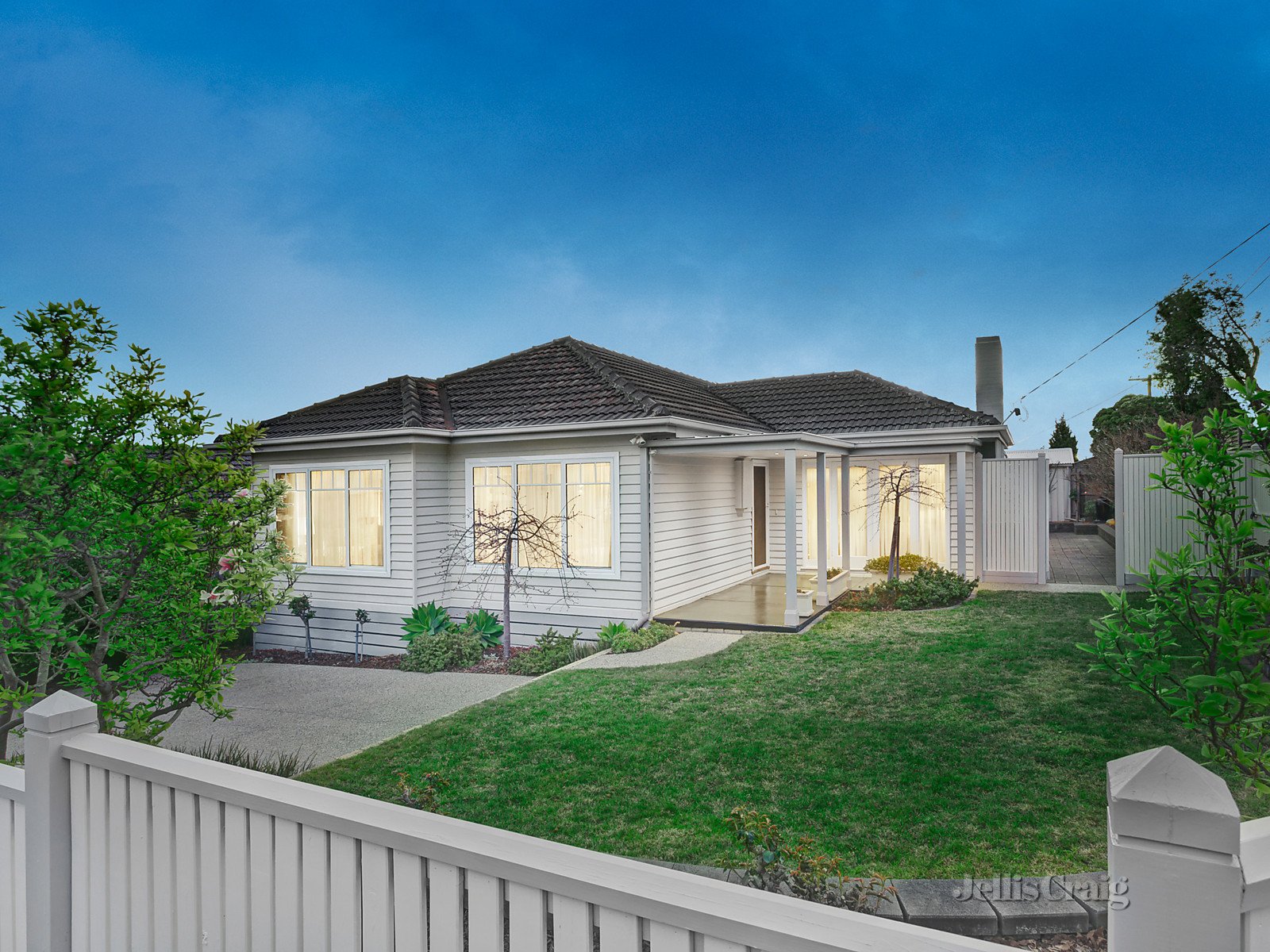 11 Blamey Street, Bentleigh East image 1