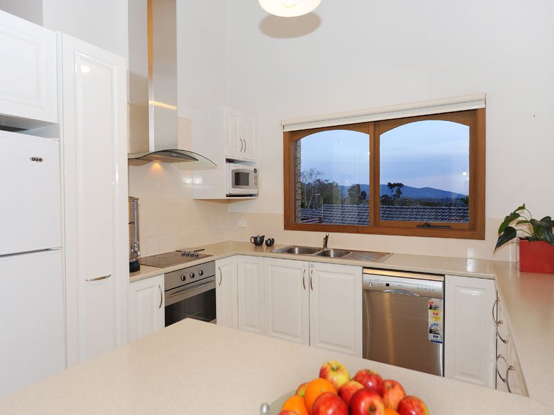 11 BLUEBERRY Road, Mooroolbark image 15