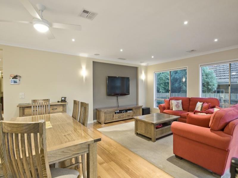 11 Bolinda Road, Balwyn North image 5