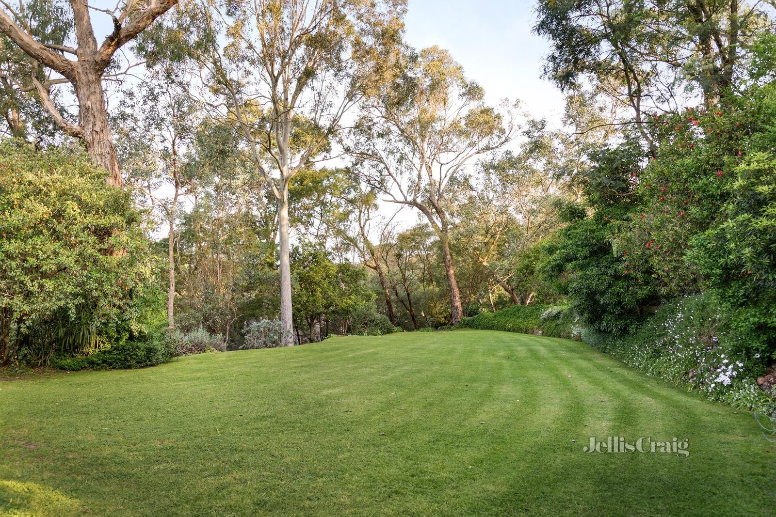 11 Bradleys Lane, North Warrandyte image 16