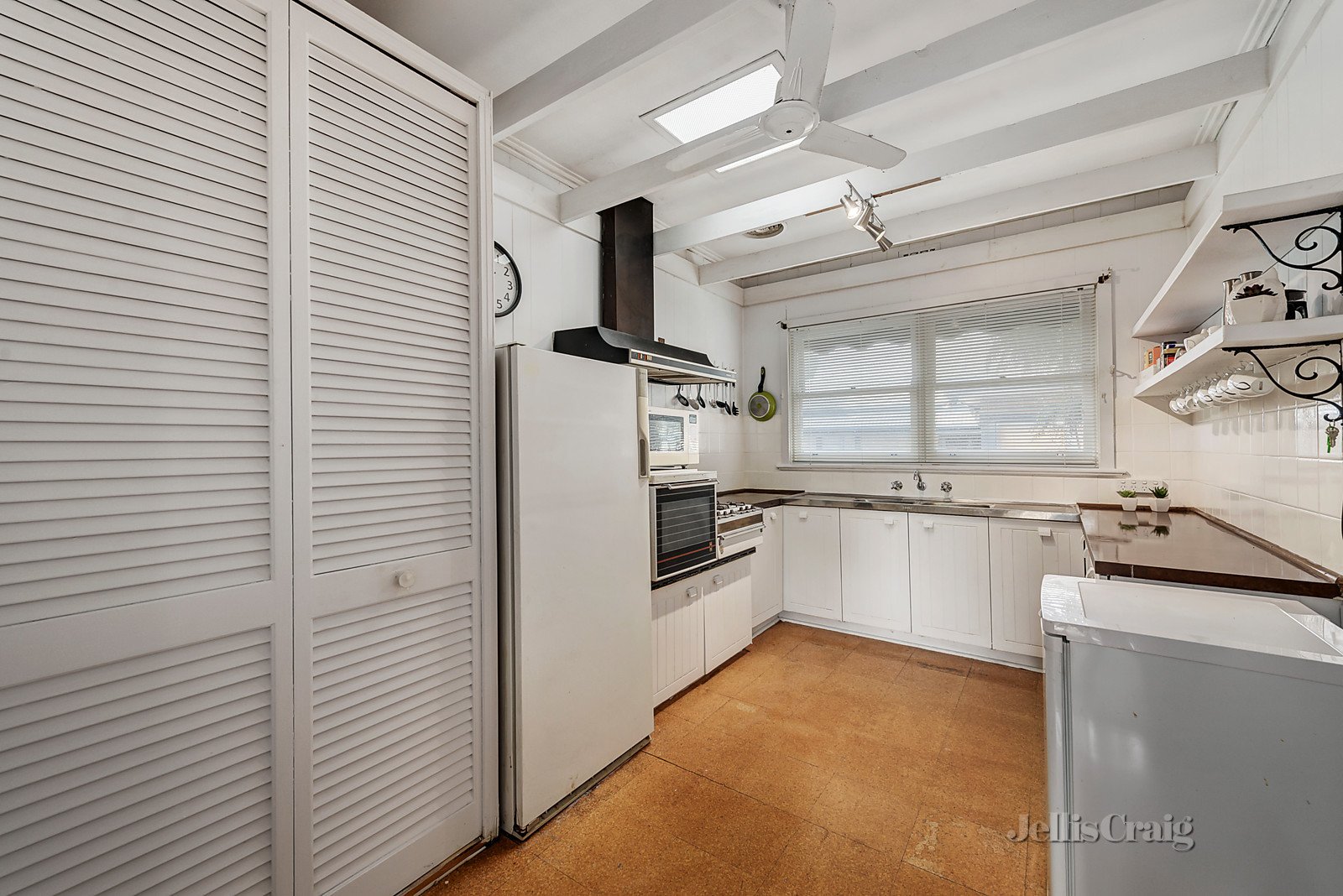 11 Brady Road, Bentleigh East image 4