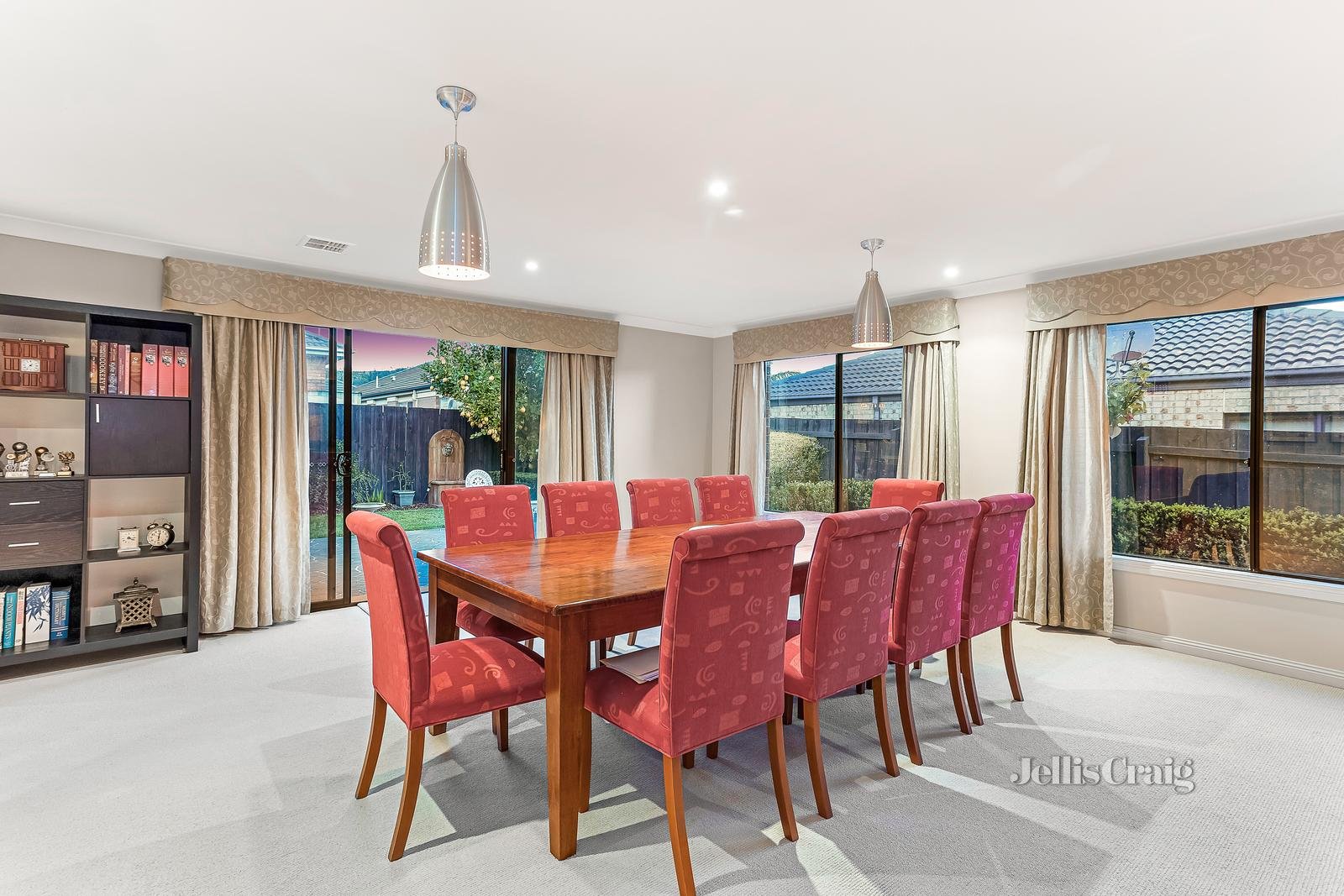 11 Braeburn Parade, Rowville image 3