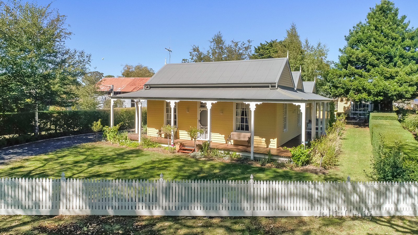 11 Bridge Street, Trentham image 1