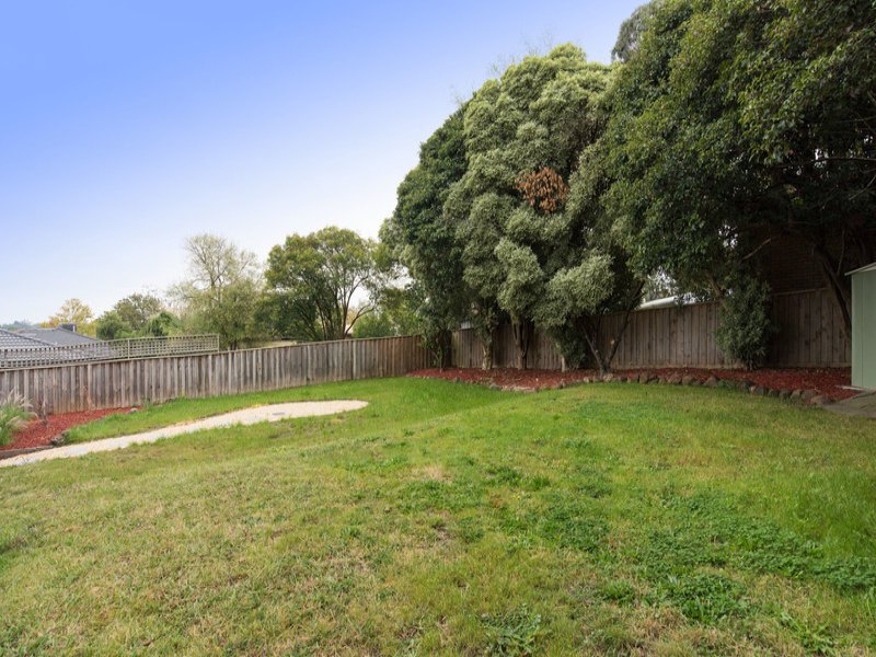 11 Bristol Court, Kilsyth image 11