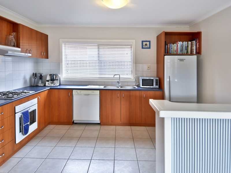 11 Bromley Street, East Geelong image 4