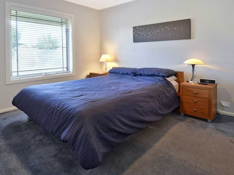 11 Bromley Street, East Geelong image 5
