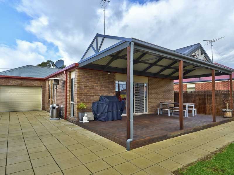 11 Bromley Street, East Geelong image 7