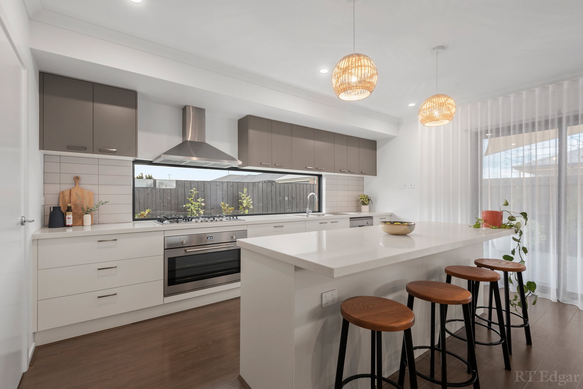 Property Gallery Thumbnail 3