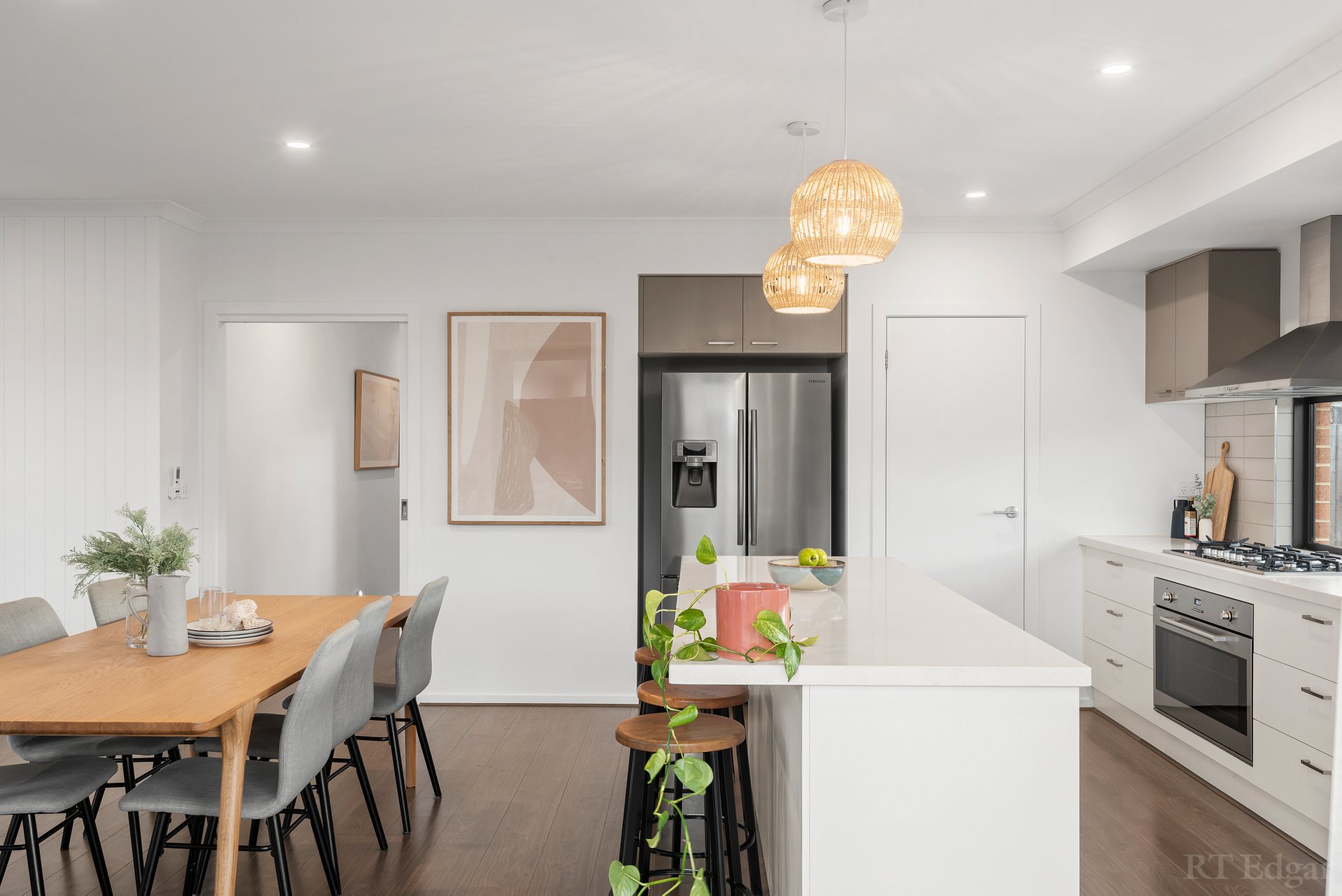 Property Gallery Thumbnail 6