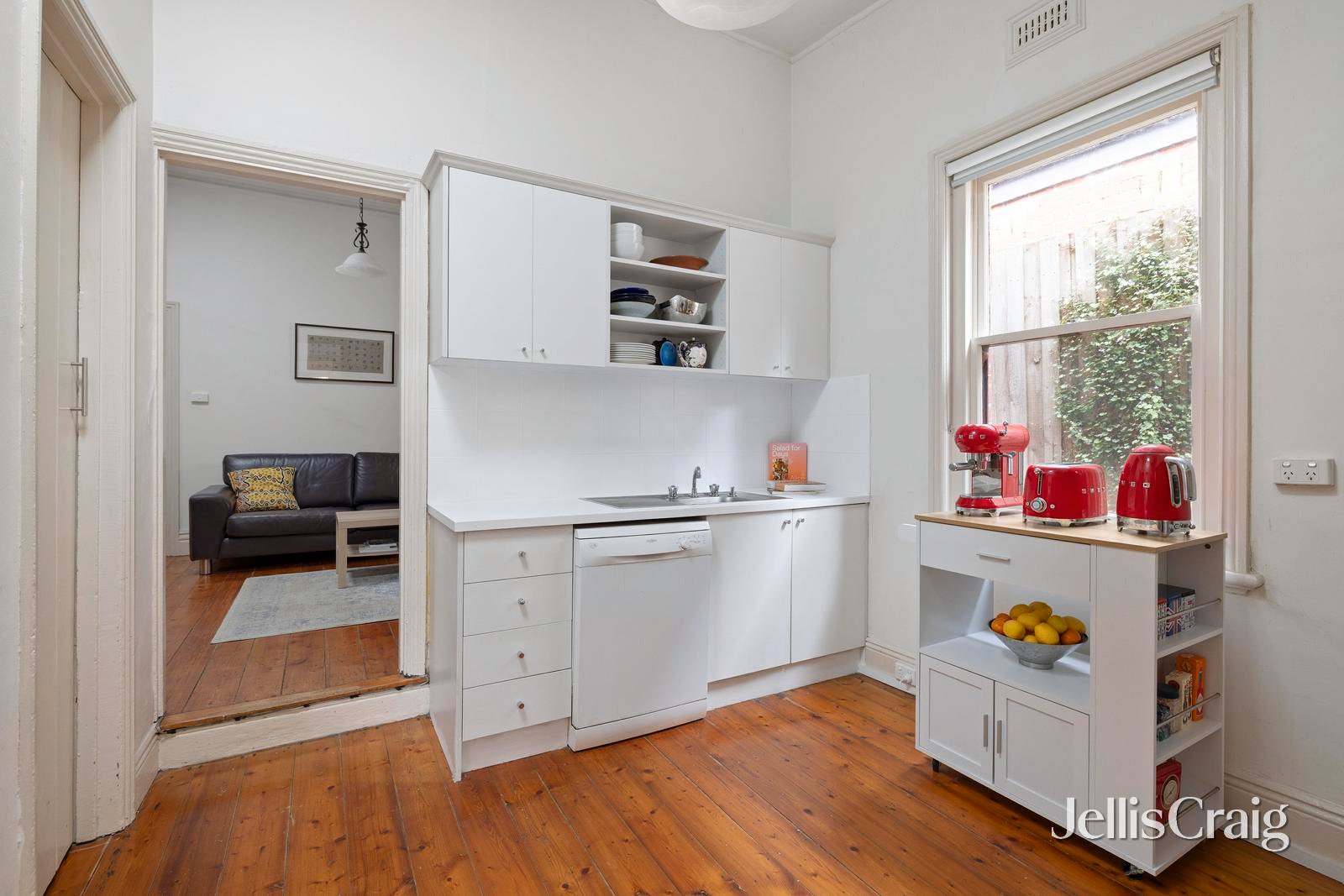 11 Byron Street, Elwood image 5
